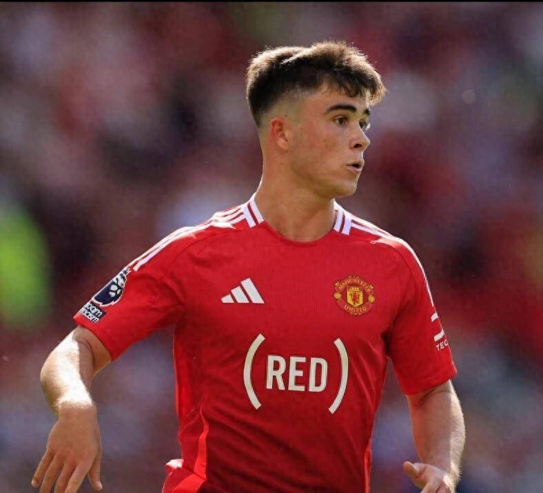 关于英格兰羽毛球队横扫泰国羽毛球队，林丹三分雨点燃全场的信息