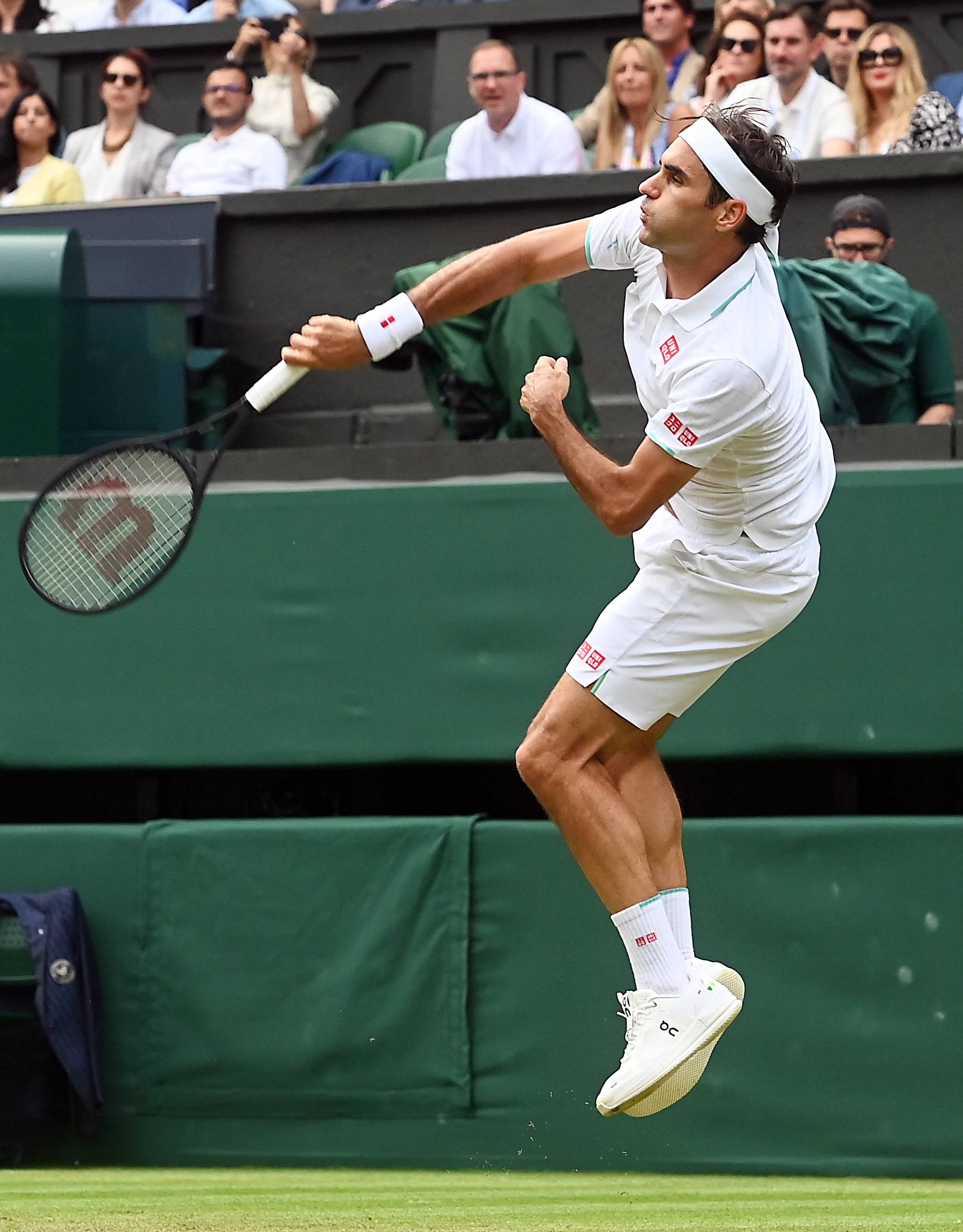 日本网球队翻盘英国网球队，费德勒打破历史纪录的简单介绍