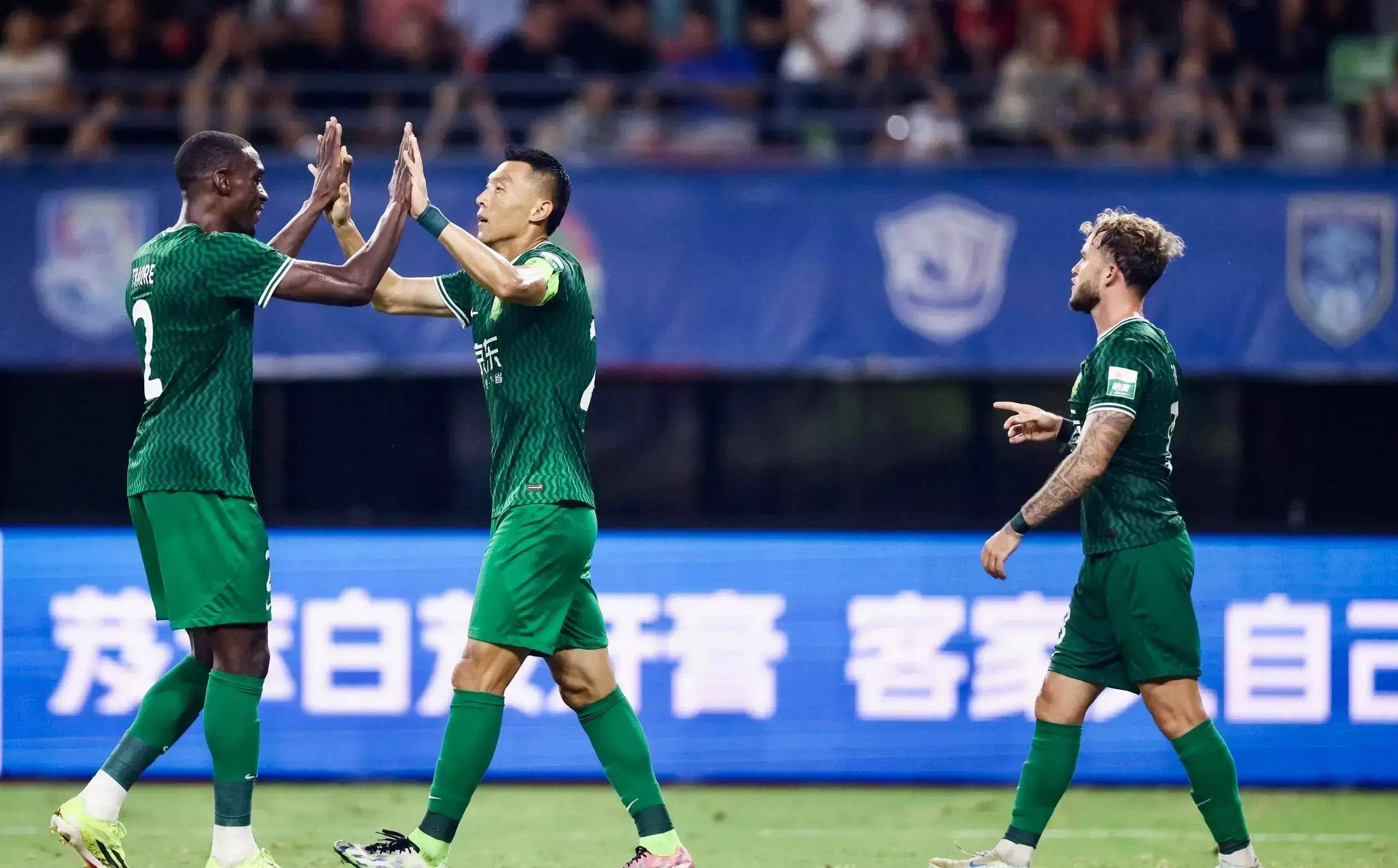 国安后防线稳固,全场零封对手的简单介绍 国安后防线稳固,全场零封对手的简单介绍