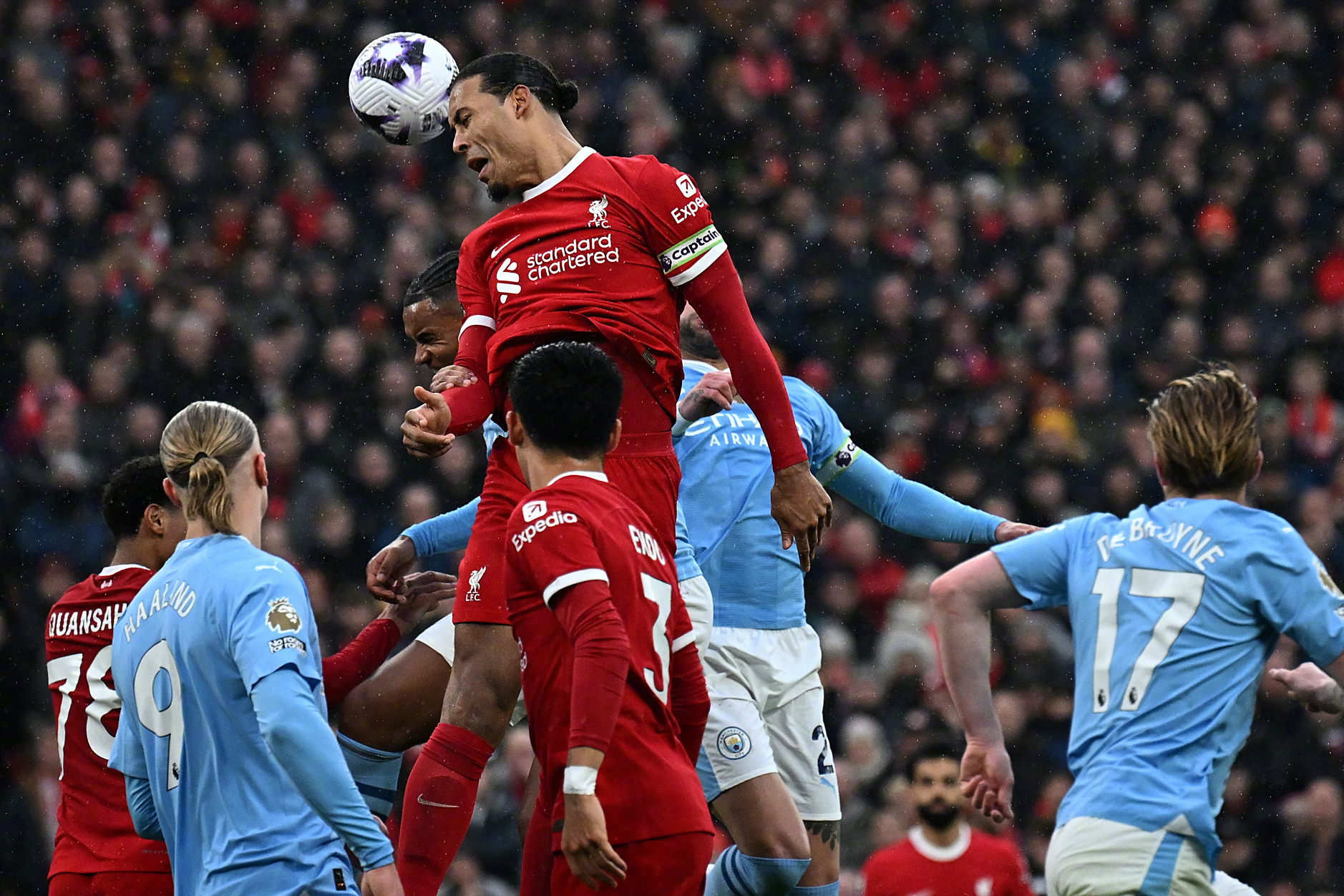 包含阿森纳逆转战胜曼城,英超联赛前景一片光明的词条 包含阿森纳逆转战胜曼城,英超联赛前景一片光明的词条