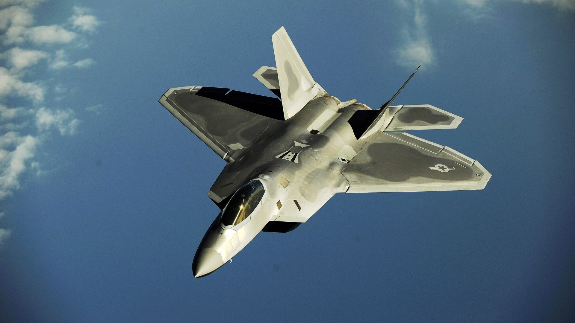 当东方晨曦映照西方纪录,利拉德之夜与深圳队的跨洋对话