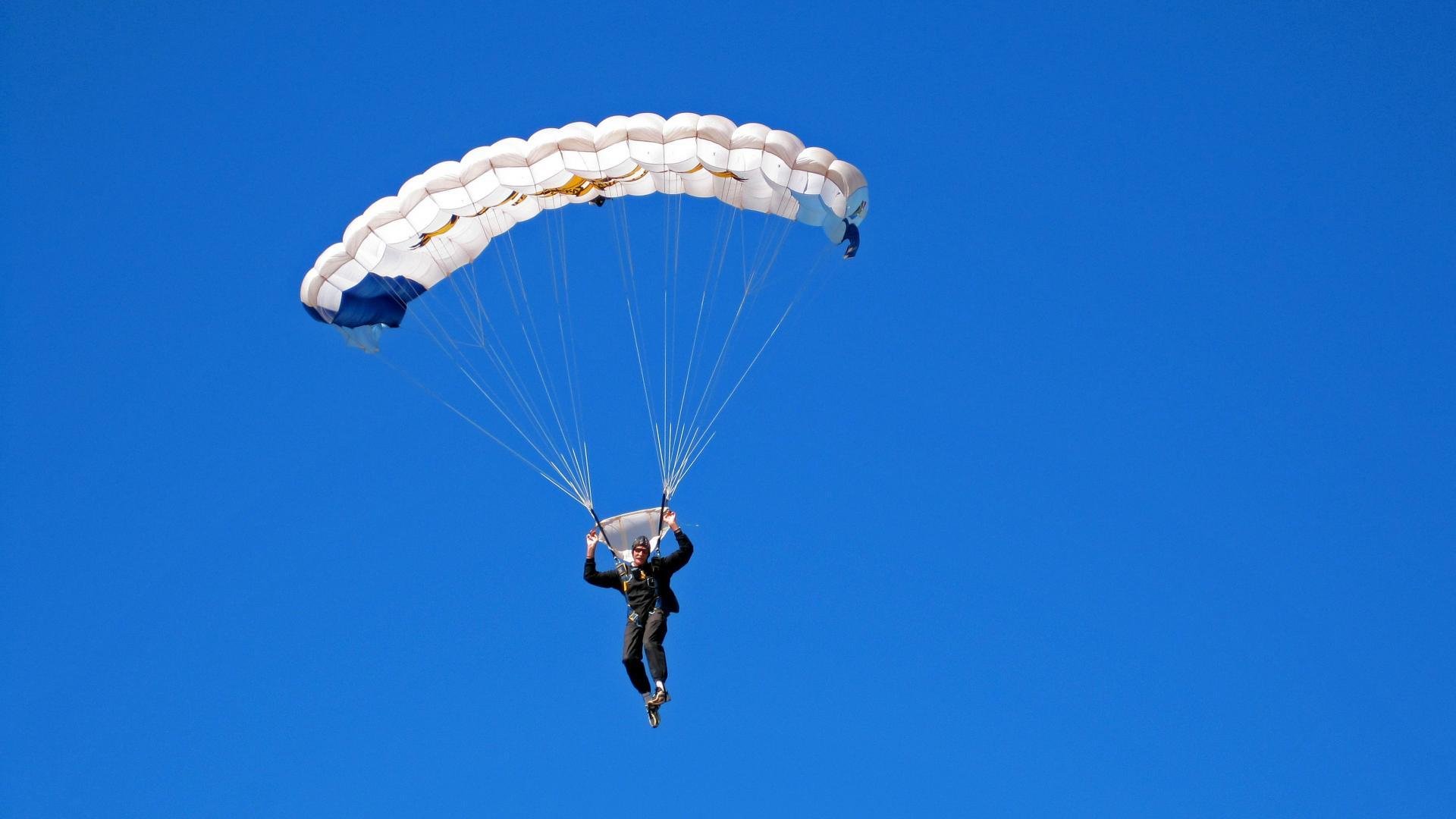 当老鹰啄穿紫金盾,一场改写剧本的季后赛焦点战