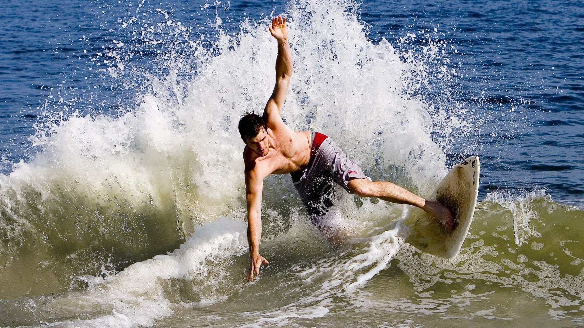 奇才火力压制爵士，范弗利特在欧冠半决赛接管比赛